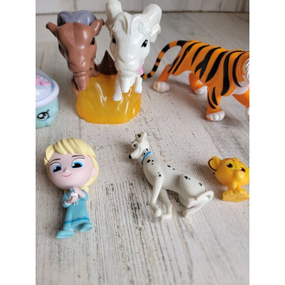 Disney variety toy aerial Elsa tiger Simba dalmatian play - Picture 4 of 9